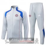Set Completo Lunga Zip Giacca Bayern Munich 2025 2026 Set Completo Lunga Zip Giacca Bayern Munich 2025 2026