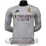 Home Giocatori Manica lunga Real Madrid 2025 2026