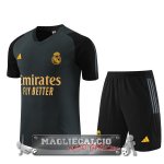 Real Madrid Formazione Set Completo Maglia Calcio 2023-24 Grigio Nero Giallo
