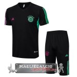 Bayern Monaco Formazione Set Completo Maglia Calcio 2023-24 Nero Purpureo Verde