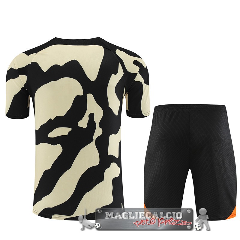 Formazione Set Completo Bambino Paris Saint Germain 2023-24 Giallo Nero Arancione