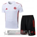 Set Completo Formazione Maglia Bayern Monaco 2025 2026 Bianco Rosso Nero