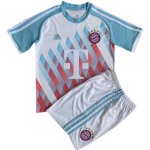 concetto Maglia Calcio Bayern Munchen Set Completo Uomo 2022-23