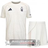 Away Set Completo De Bambino Nottingham Forest 2025 2026 Away Set Completo De Bambino Nottingham Forest 2025 2026