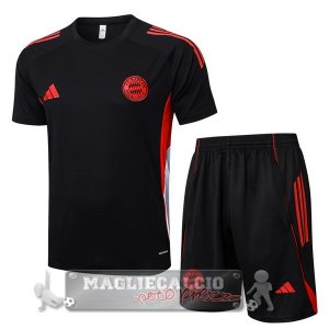 Set Completo Formazione Maglia Bayern Monaco 2025 2026 Nero Rosso