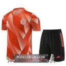 Bayern Monaco Formazione Set Completo Maglia Calcio 2023 Arancione Nero