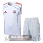 Set Completo Formazione Senza Maniche Maglia Bayern Monaco 2025 2026 Bianco Blu Set Completo Formazione Senza Maniche Maglia Bayern Monaco 2025 2026 Bianco Blu