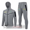 Set Completo Chaqueta Con Capucha Brasilee 2024 Gris
