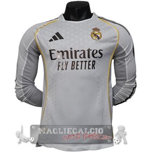 Home Giocatori Manica lunga Real Madrid 2025 2026